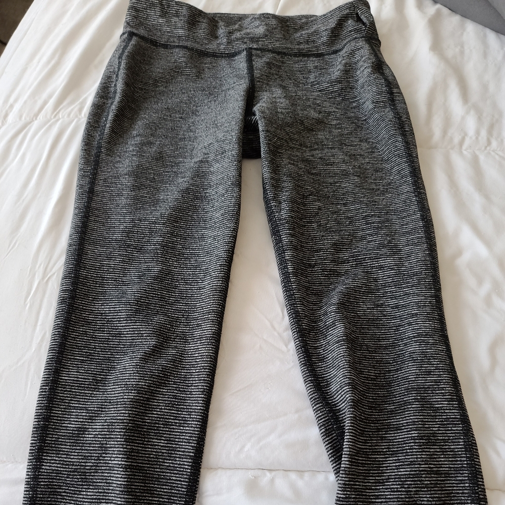 Old Navy Active Girls XL Capris